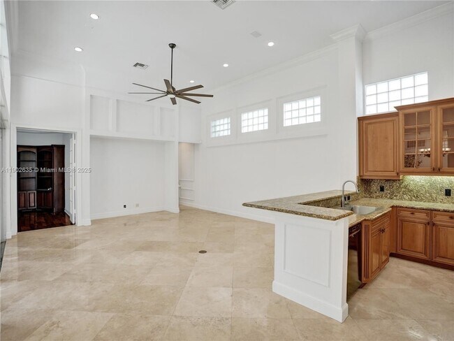 Building Photo - 16291 Bristol Pointe Dr