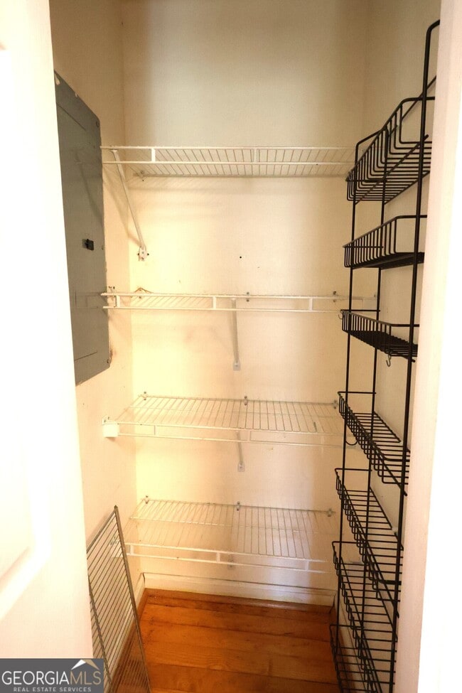 Building Photo - 217 Mountain View St