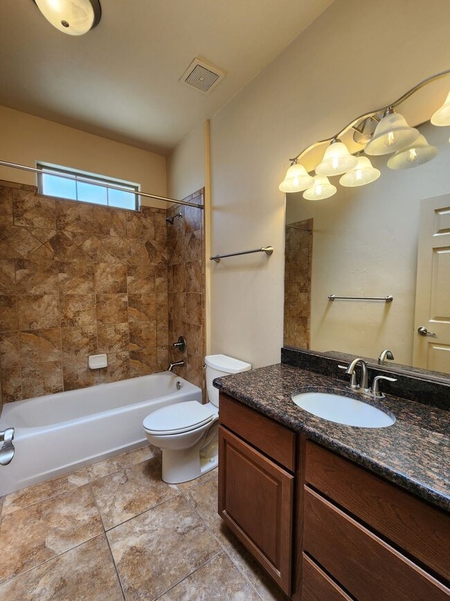 Building Photo - Sweet spot in the Pueblos at Alameda Ranch