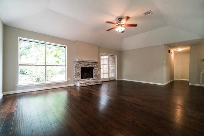 Building Photo - 2314 Pebbledowne Cir