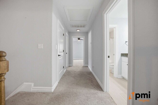 Building Photo - Stunning 5 Bedroom Waterfront Home with 2 car garage