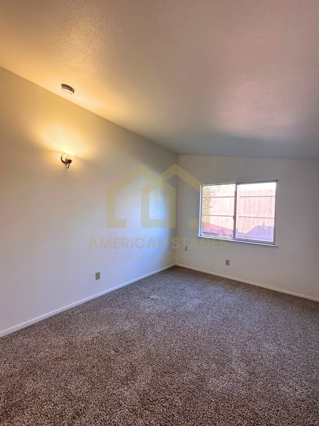 Building Photo - 3855 Via Mondo