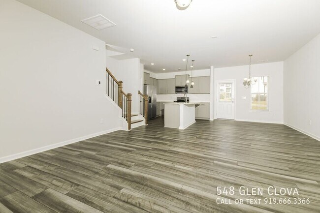 Building Photo - 548 Glen Clova Dr