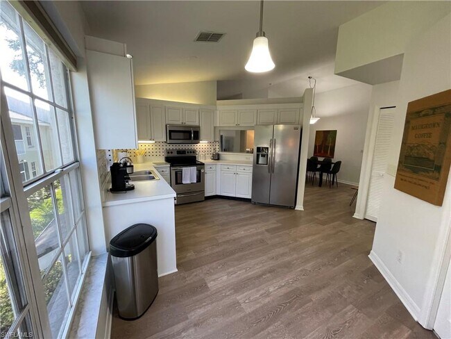 Building Photo - 3740 Fieldstone Blvd