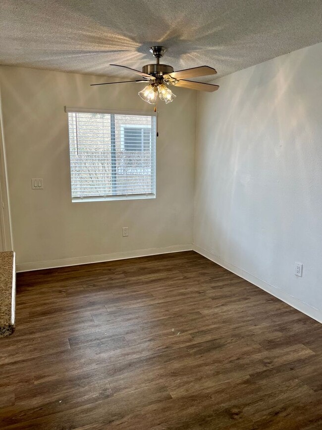 Building Photo - 6080 Mt Aguilar Dr