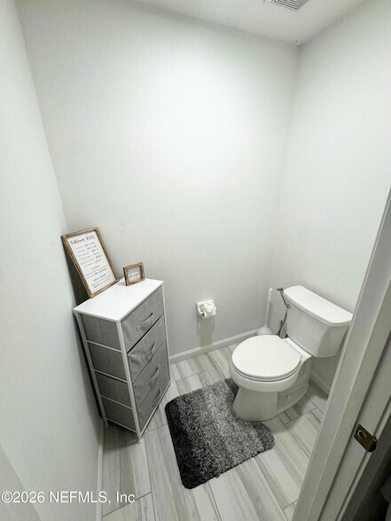 Building Photo - 955 Churchhill Ln