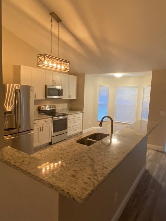 Building Photo - 321 Misty Meadow Dr