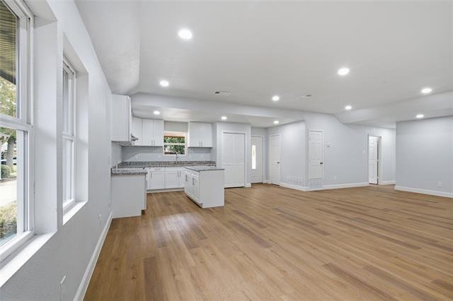 Building Photo - 500 Bent Tree Ct