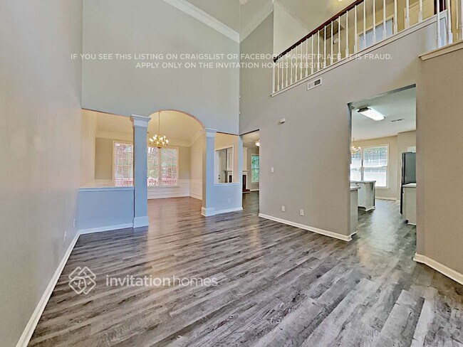 Building Photo - 7707 Harrington Woods Rd