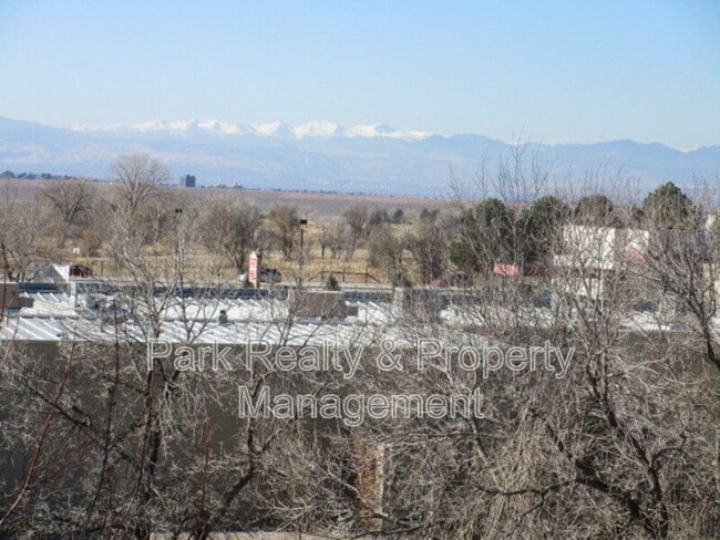 Building Photo - 13950 E Oxford Pl