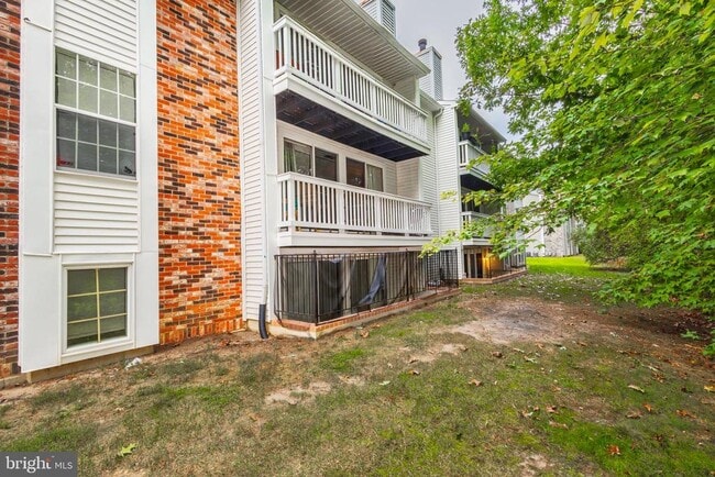 Building Photo - 67 Kenwood Dr