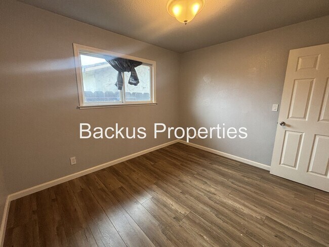 Building Photo - Wonderful Three-Bedroom home in Gonzales