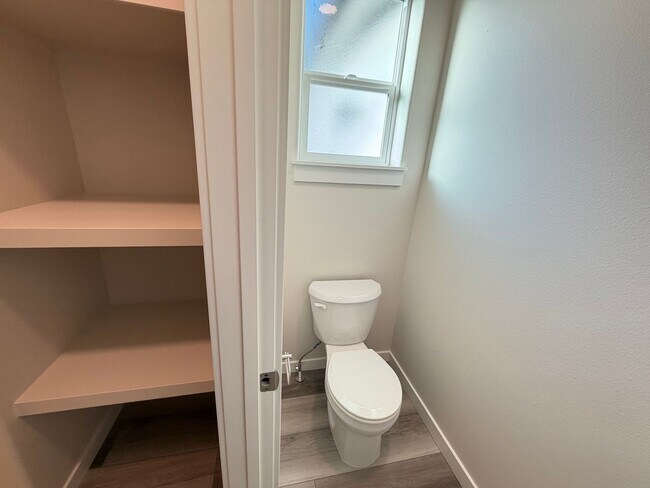 Building Photo - Brand New Hayden Home