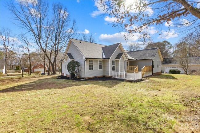 Building Photo - 108 Woodstork Cove Rd