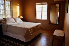 Building Photo - 1616 E 7th St