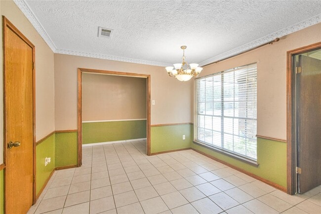 Building Photo - 3107 Woodstone Dr