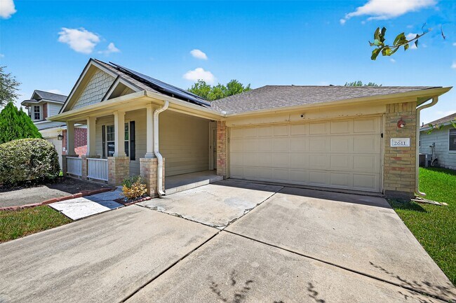 Building Photo - 2611 Floral Bloom Way