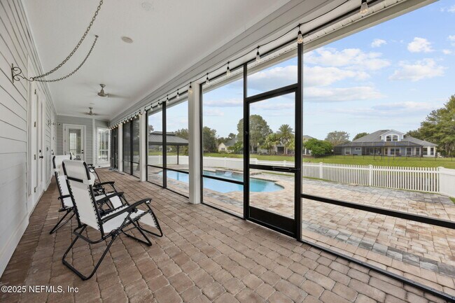 Building Photo - 1842 Paradise Moorings Blvd