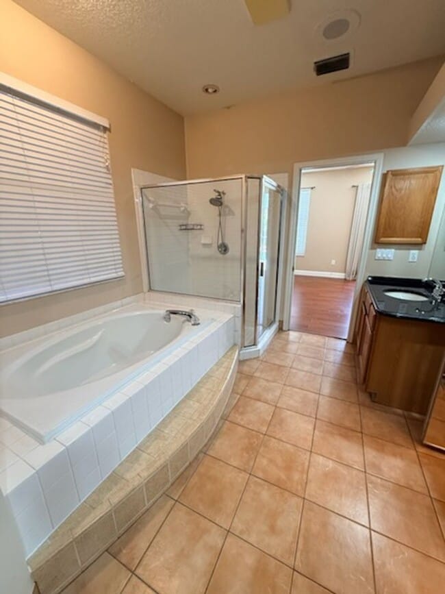 Building Photo - 4BR/3BA | Updated Single Family Home | 3-Car Covered Parking | Inground Pool!