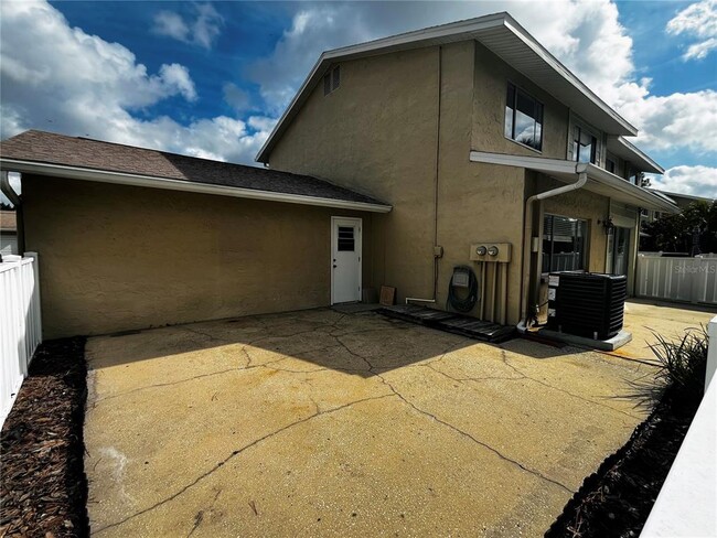 Building Photo - 6490 Cape Hatteras Way NE