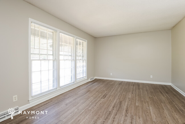 Building Photo - Charming 3-Bedroom Home