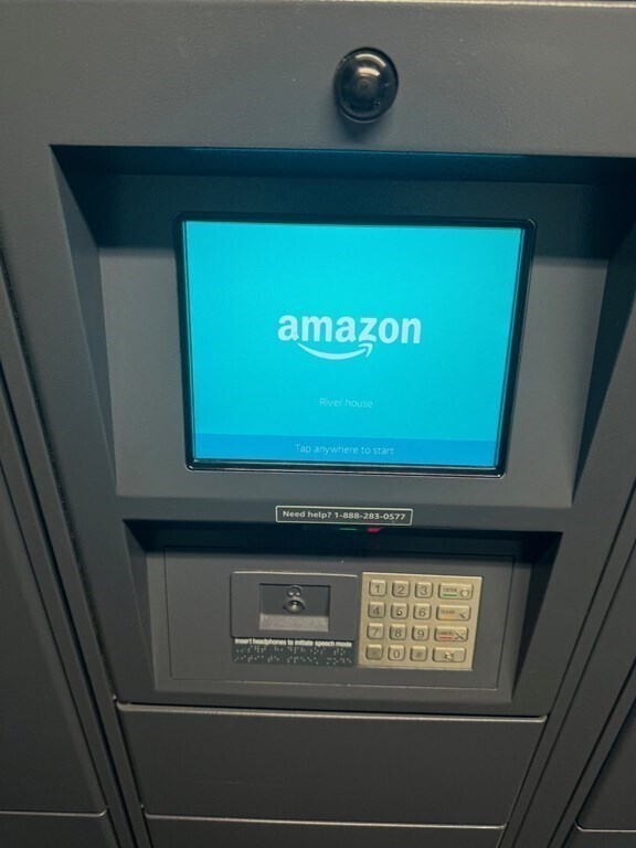 Building Photo - 145 Pinckney St