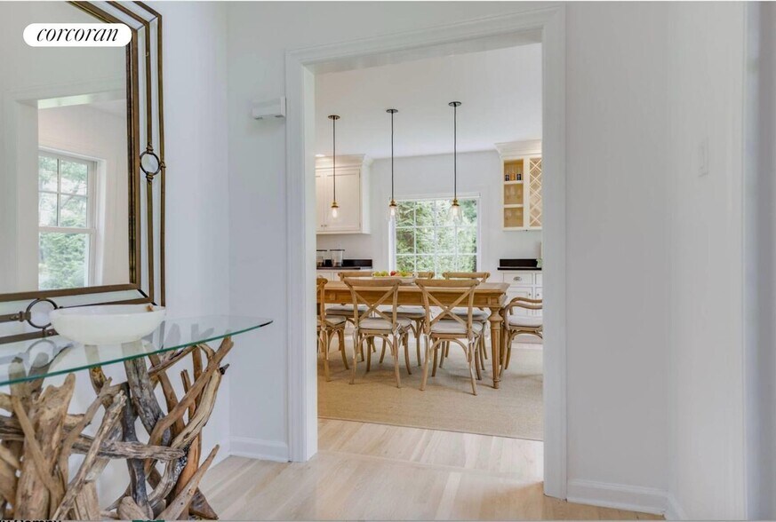 Building Photo - 18 Country Ln