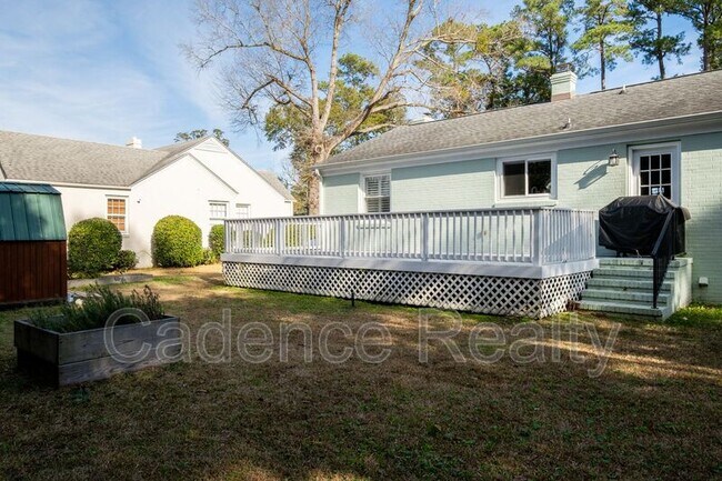 Building Photo - 308 Wayne Dr