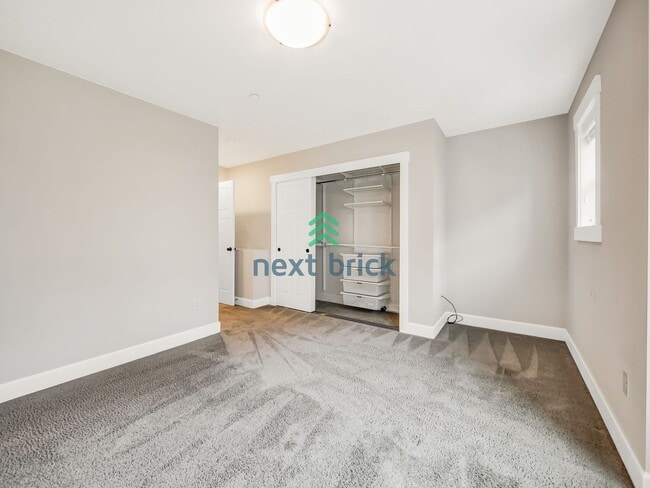 Building Photo - A Sparkling 3 Bed 2.5 Bath Home for Rent!