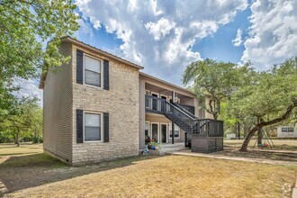 Building Photo - 502 Willow St