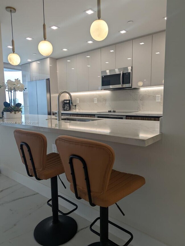 Building Photo - 19707 Turnberry Way