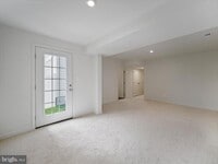 Building Photo - 266 Clifton Mnr