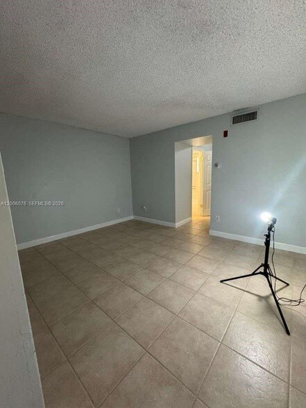 Building Photo - 8500 SW 109th Ave