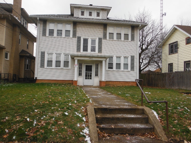 Building Photo - 1005 Broad Ave NW