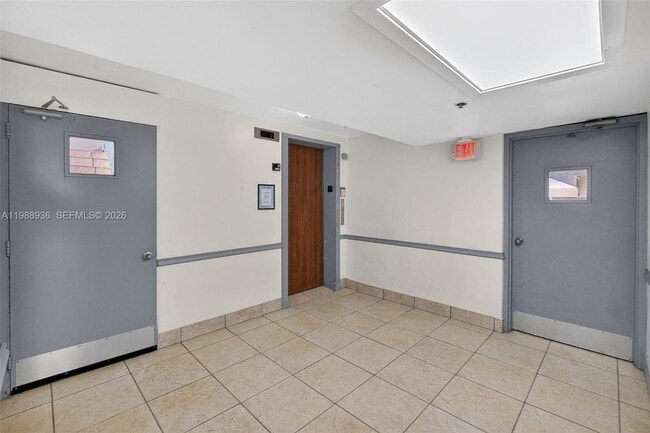 Building Photo - 1428 Euclid Ave