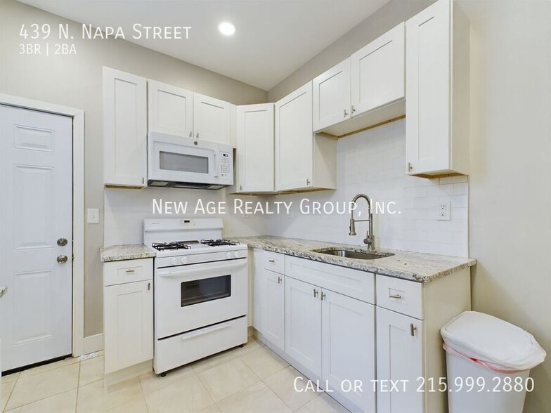 Building Photo - 439 N Napa St