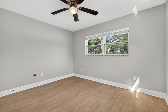 Building Photo - Fully Remodeled 3BR Home with Large Fenced Yard & New Deck