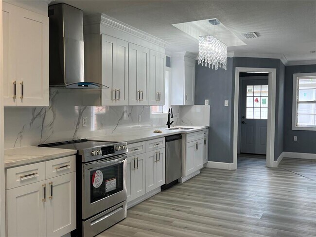 Building Photo - 9126 Troulon Dr