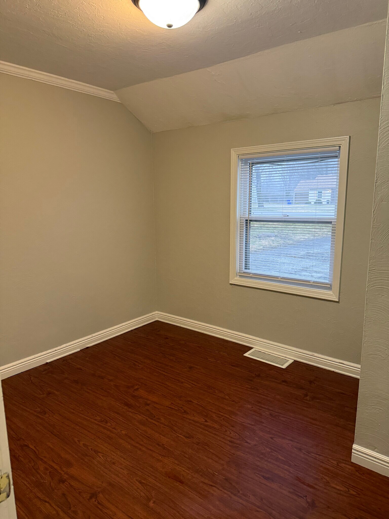 Building Photo - 1401 NE 57th Terrace