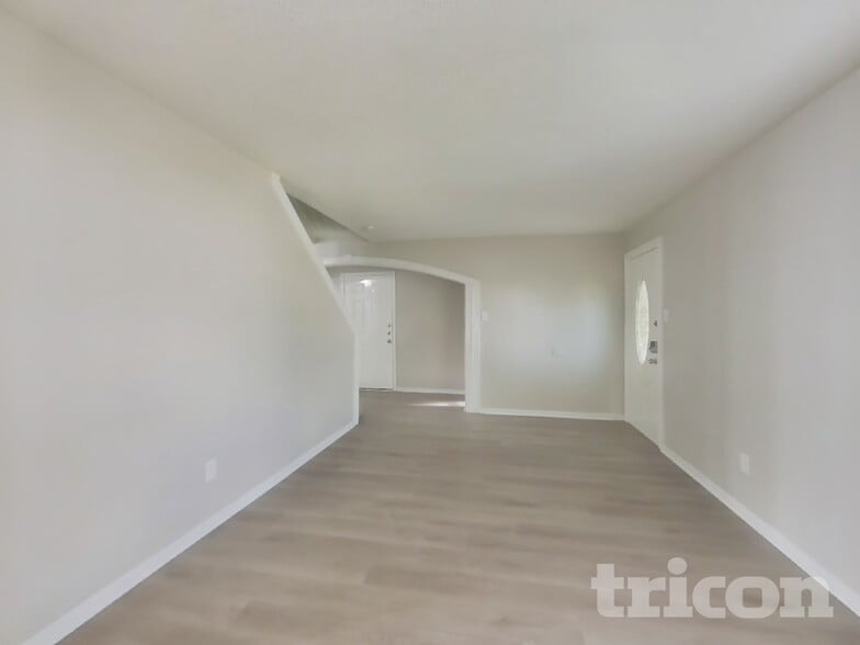 Building Photo - 19902 Burle Oak Dr