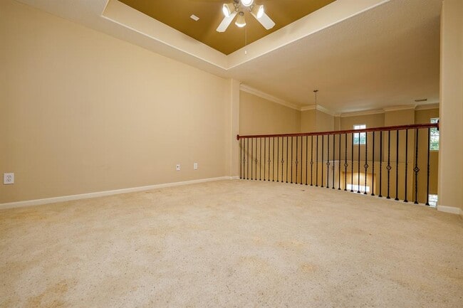 Building Photo - 30 Crocus Petal St