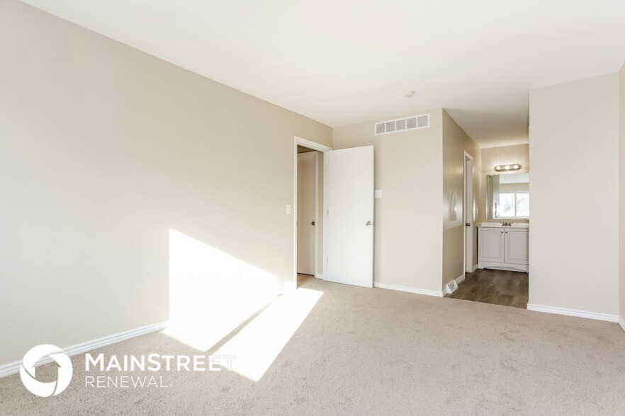 Building Photo - 4318 S Granby Way