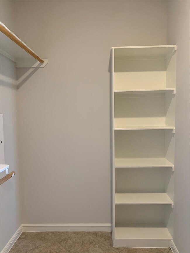 Building Photo - 18807 Fulvetta Haven Way