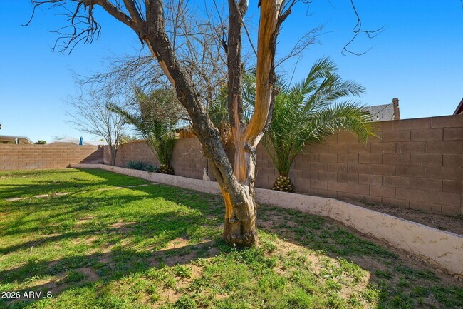 Building Photo - 8509 W Colter St