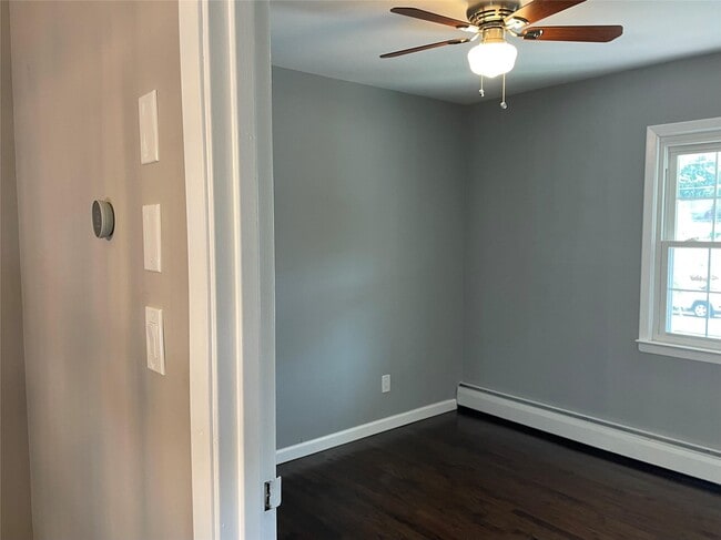 Building Photo - 54 Schneider Ln