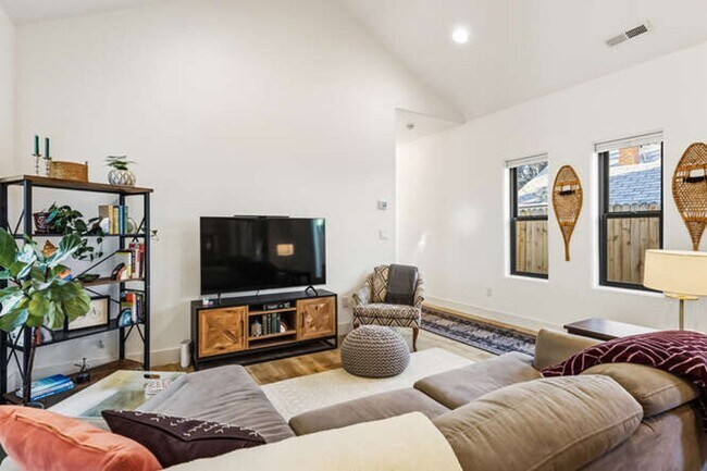 Building Photo - New Construction- High End 2 bed 2 bath (Pet friendly)- Move In April 1st, 2026