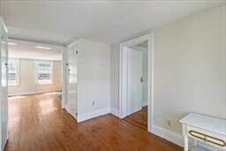 Building Photo - 191-193 South St