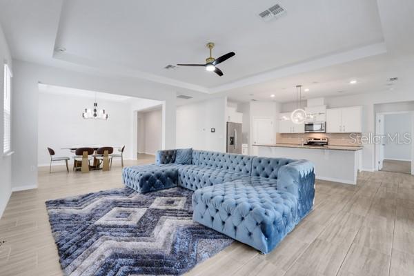 Building Photo - 2398 Greenwood Oak Dr