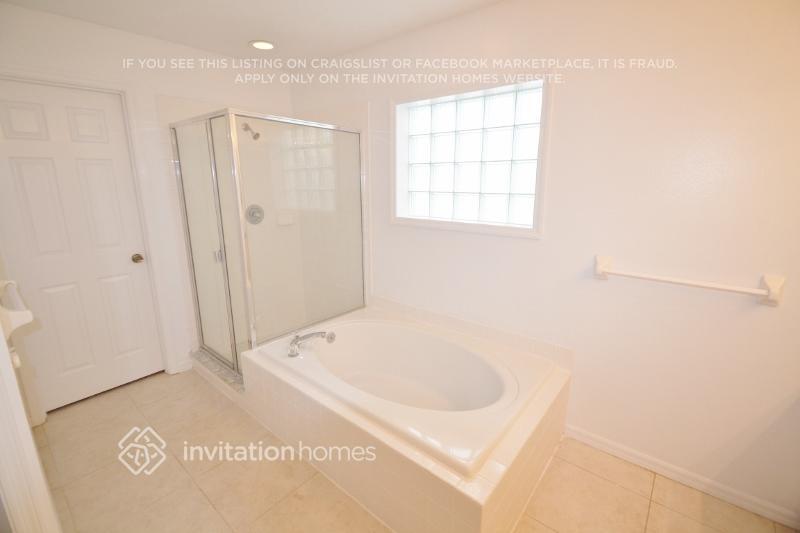 Building Photo - 945 Beresford Way