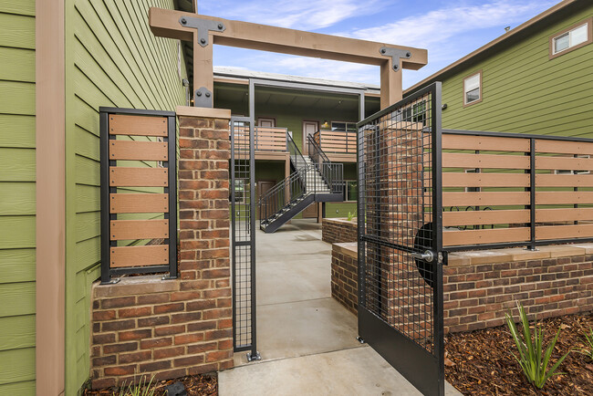 Entrance to Courtyard - Courtyard at Oakdale